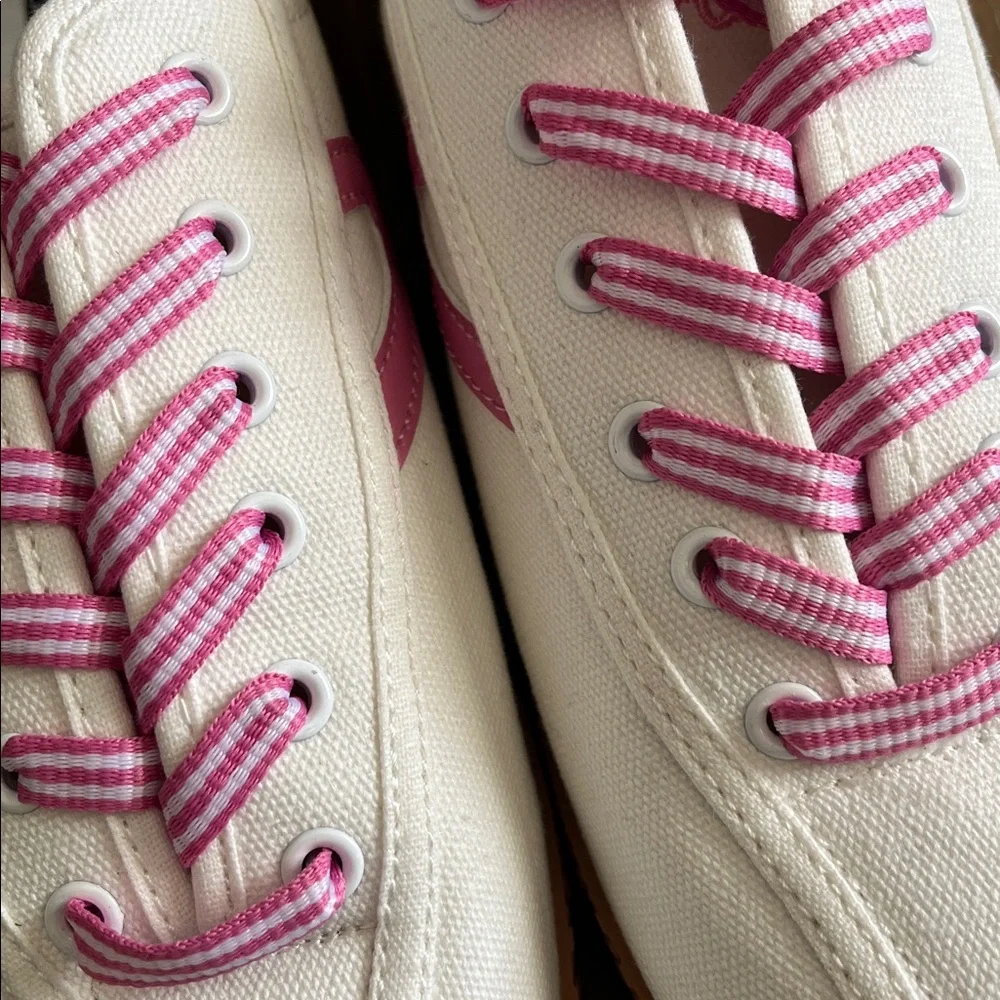 Tretorn Cream and Pink Canvas Sneakers size 8